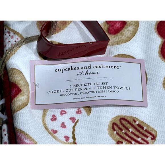 Cupcakes and Cashmere Heart Cookie Hand Towels + Heart Cookie Cutter 5 PIECE SET - Picture 3 of 7